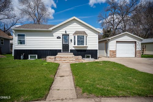 408 Mason Ave, Bismarck, ND, 58501-3435 | Card Image