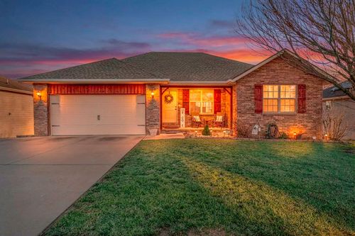 1100 E Fieldstone Dr, Ozark, MO, 65721-5446 | Card Image