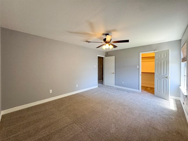 13 x 13 Bedroom with walkin closet | Image 21