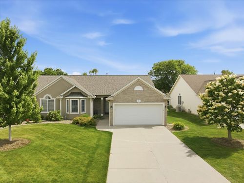 0-25 Inglewood Ln, Bloomington, IL, 61704-8521 | Card Image