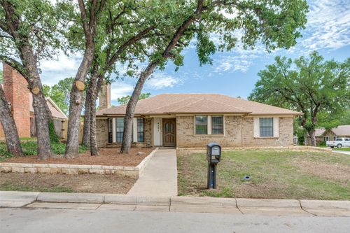 4201 High Mesa Ct, Arlington, TX, 76016-4604 | Card Image