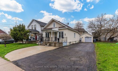 6 Eastern Ave, Brampton, ON, L6W1X6 | Card Image