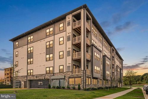 402-1611 Potomac Shores Parkway, DUMFRIES, VA, 22026 | Card Image