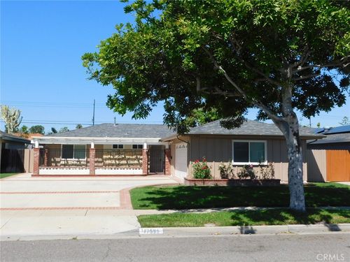 17595 Santa Maria St, Fountain Valley, CA, 92708-4321 | Card Image