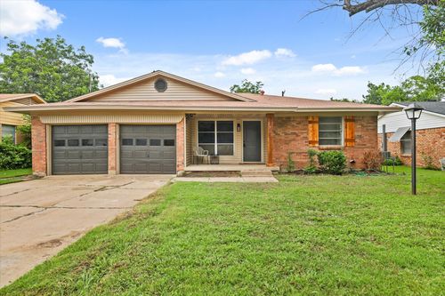 1716 Cordell St, Denton, TX, 76201-2565 | Card Image