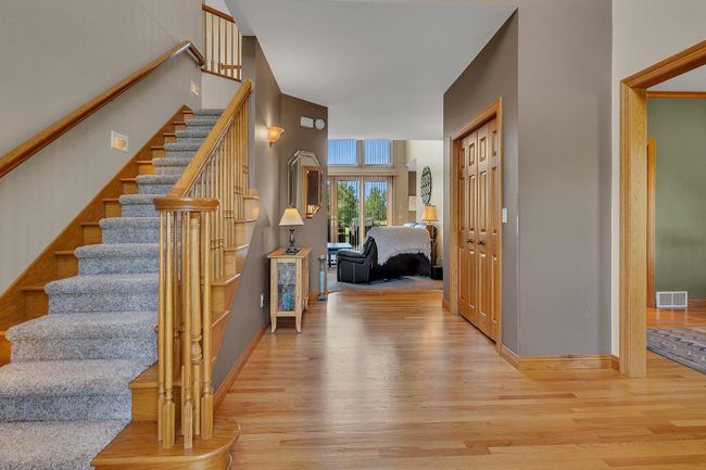 824 Main St W, House other with 4 bedrooms, 4 bathrooms and null parking in Saint Stephen MN | Image 20