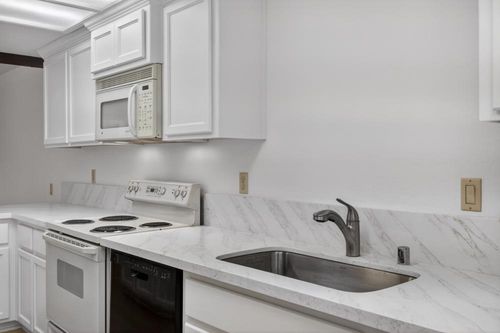 7025 Rancho Mirage Ct, Citrus Heights, CA, 95621-4380 | Card Image