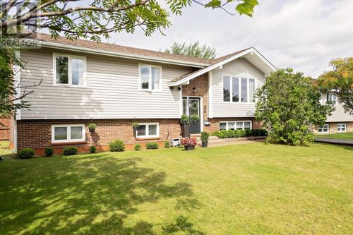 34 Morgan Dr, Gander, NL, A1V2H7 | Card Image