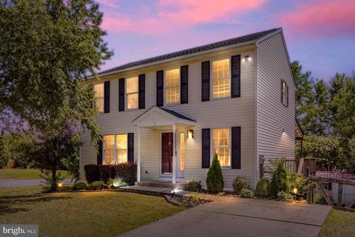 1 Tacoma St, THURMONT, MD, 21788-1936 | Card Image