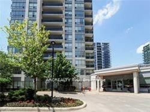308-60 Disera Dr, Vaughan, ON, L4J9G1 | Card Image