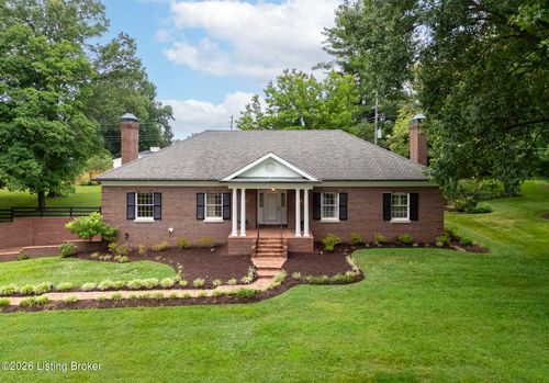 5523 Apache Rd, Louisville, KY, 40207-1613 | Card Image