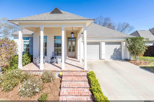 7353 N Eisworth Ave, Baton Rouge, LA, 70818-5846 | Card Image