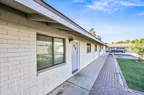 12-b-1744 W Glendale Ave, Phoenix, AZ, 85021-8857 | Card Image
