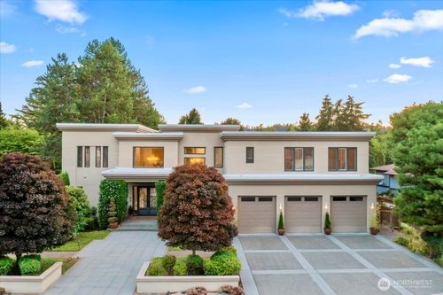2 Crescent Ky, Bellevue, WA, 98006-1010 | Card Image