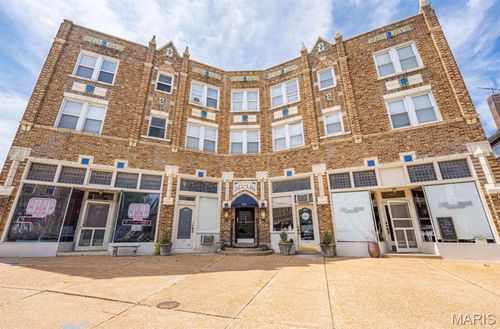 300-7355 Lindell Boulevard, St Louis, MO, 63130 | Card Image