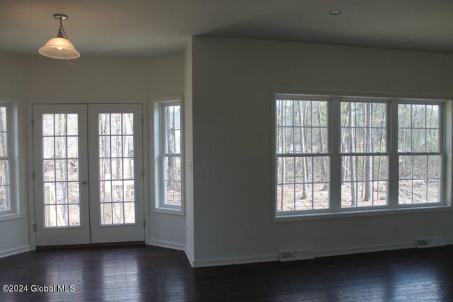 37 Jack Dr, House other with 3 bedrooms, 3 bathrooms and 4 parking in Mechanicville NY | Image 14