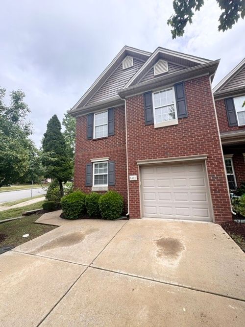 8401 Charbay Cir, Brentwood, TN, 37027-8380 | Card Image