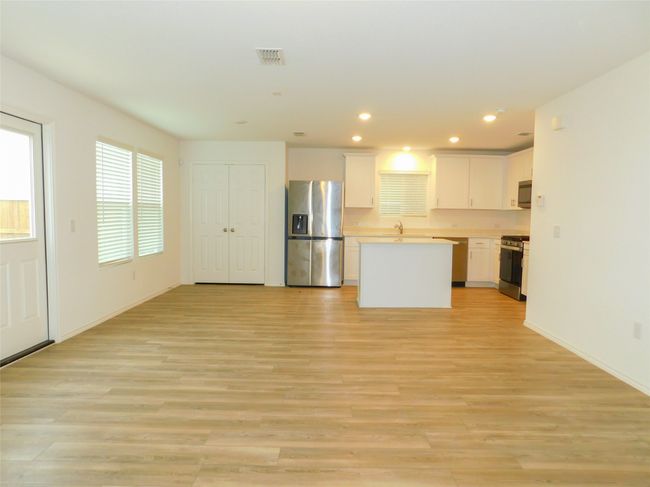 6709 Adderly Rd, House other with 4 bedrooms, 3 bathrooms and null parking in Pilot Point TX | Image 7