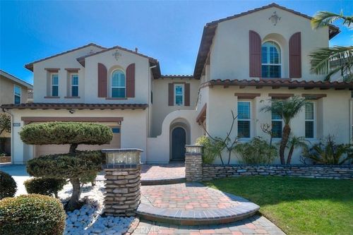 2038 Redfield St, Fullerton, CA, 92833 | Card Image