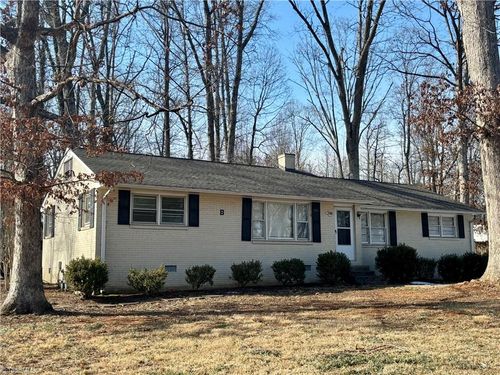 208 Wedgewood Dr, Jamestown, NC, 27282-9344 | Card Image