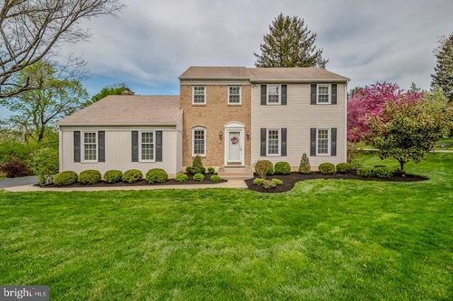8607 Elliston Dr, WYNDMOOR, PA, 19038-7957 | Card Image