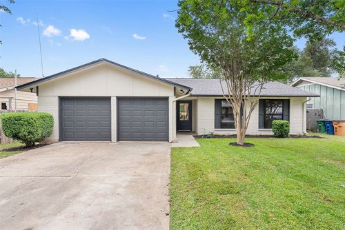 7903 Woodcroft Dr, Austin, TX, 78749-3237 | Card Image