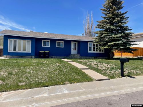 1612 Idaho St, Rawlins, WY, 82301-4316 | Card Image