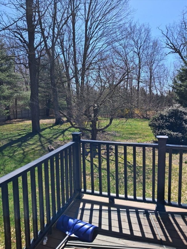 27 Hill St, House other with 3 bedrooms, 2 bathrooms and 4 parking in Raynham MA | Image 21