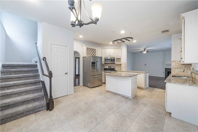 12536 Canyon Glen Dr, House other with 3 bedrooms, 3 bathrooms and 2 parking in Austin TX | Image 10