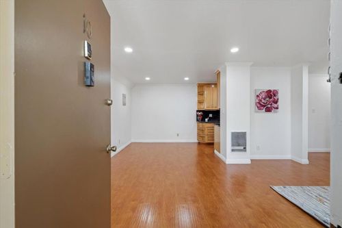 10-360 Auburn Way, San Jose, CA, 95129-1631 | Card Image