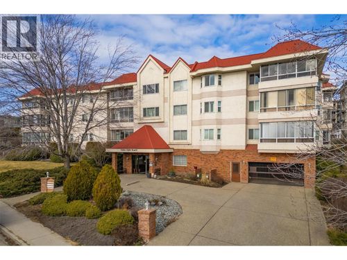 203-1534 Lawrence Ave, Kelowna, BC, V1Y6M8 | Card Image