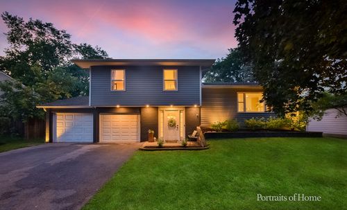 30W172 Claymore Ln, Naperville, IL, 60563-1851 | Card Image