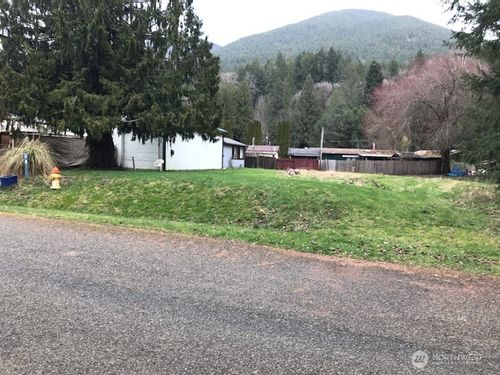 201 Morgan Ln, Brinnon, WA, 98320-9639 | Card Image