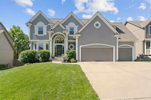 13714 Cody St, Overland Park, KS, 66221-9381 | Card Image