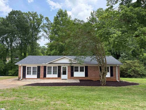 8 Charing Cross Rd, Taylors, SC, 29687-2107 | Card Image