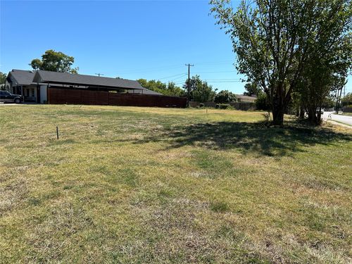 3208 Lockmoor Ln, Dallas, TX, 75220-1632 | Card Image