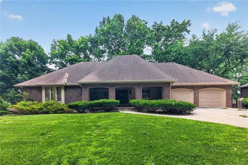 8017 W 102nd Ter, Overland Park, KS, 66212-3425 | Card Image
