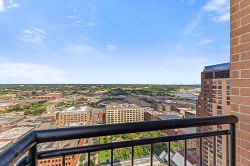 unit-2905-168 6th St E, Saint Paul, MN, 55101-1947 | Card Image