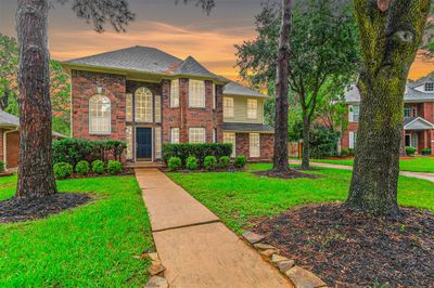 8115 Forest Commons Court, House other with 4 bedrooms, 2 bathrooms and null parking in Houston TX | Image 1