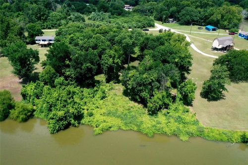 247 Fishermans Trl, Huntsville, TX, 77320-1681 | Card Image
