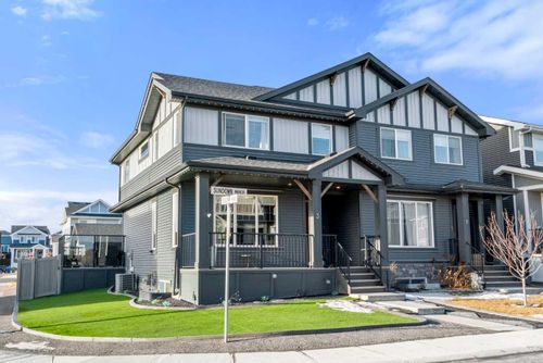 3 Sundown Manor, Cochrane, AB, T4C2T3 | Card Image