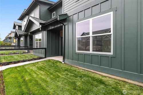 4232 Melrose Ln, Bellingham, WA, 98226-8417 | Card Image