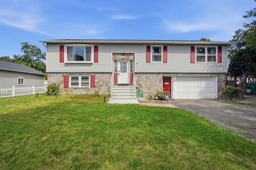 4 Baril Ln, Chicopee, MA, 01013 | Card Image