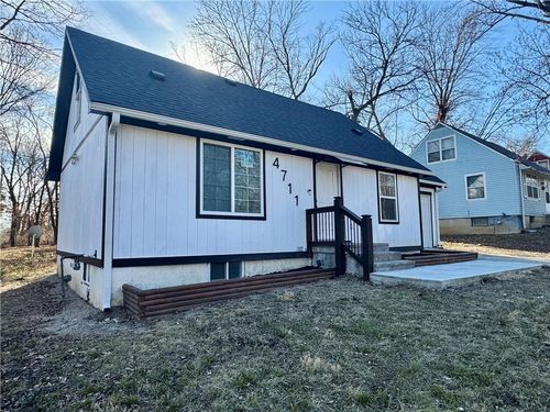 4711 43rd St, Kansas City, MO, 64130-2214 | Card Image