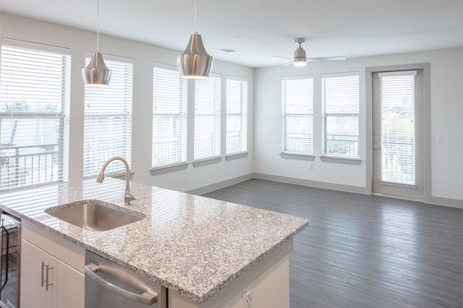 APT-2302 - 3383 Cedarplaza Ln, Condo with 1 bedrooms, 1 bathrooms and null parking in Dallas TX | Image 5