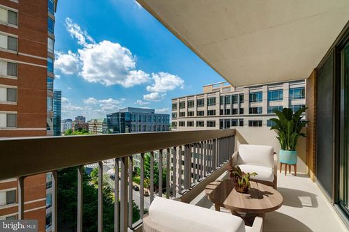 807-3800 Fairfax Dr, ARLINGTON, VA, 22203-1716 | Card Image