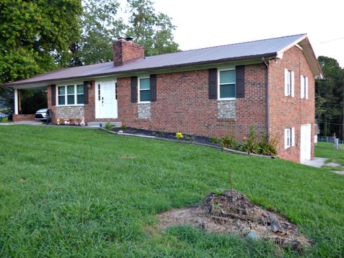1107 Smyth St, New Tazewell, TN, 37825-7123 | Card Image