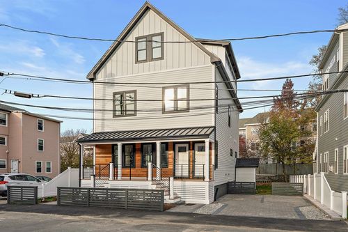 21-21 Woodbine St, Somerville, MA, 02143-1116 | Card Image