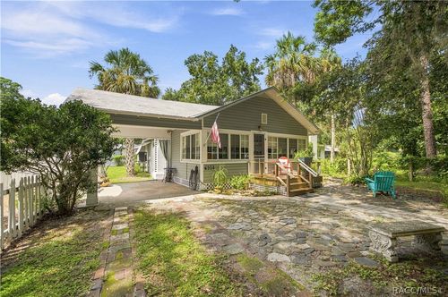 6104 Riverside Dr, Yankeetown, FL, 34498-2359 | Card Image