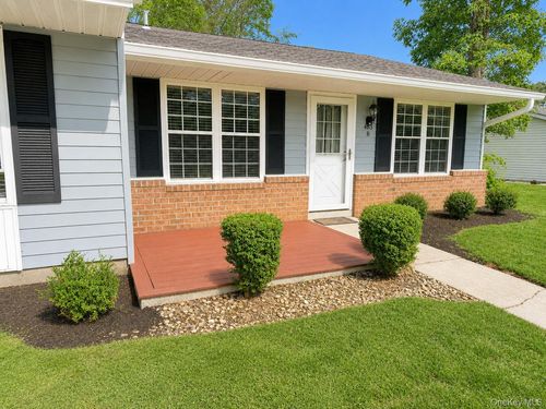 unit-b-463 B Oldham Ct, Ridge, NY, 11961-8096 | Card Image
